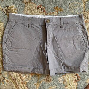 Old Navy Women's Grey Shorts Size 4